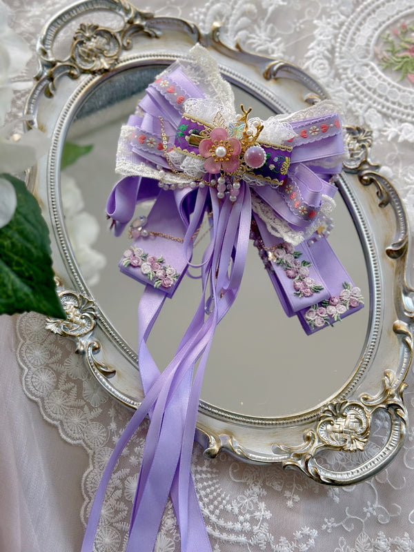 Purple flower streamer (clip removable)