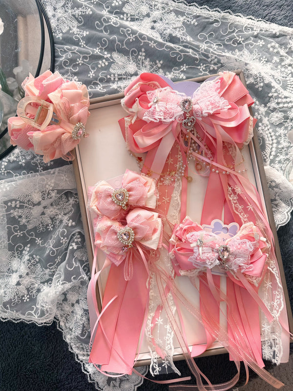 Pink Lolita streamers