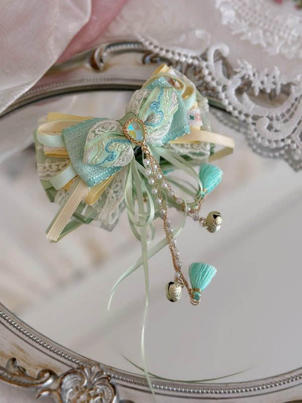 Green special ribbon bow clip