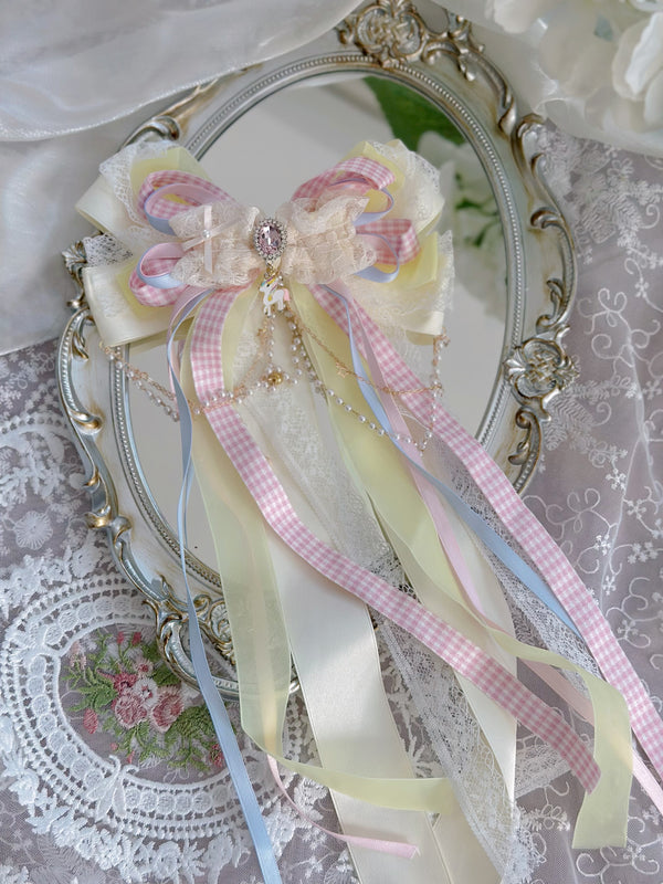 Dolly Lolita bow streamers