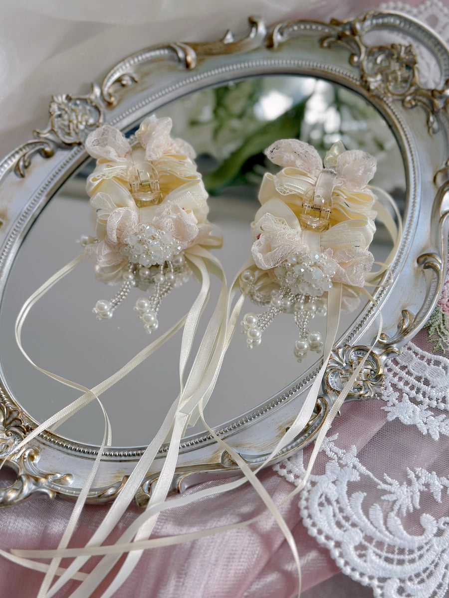 Beige white lace Lolita bow