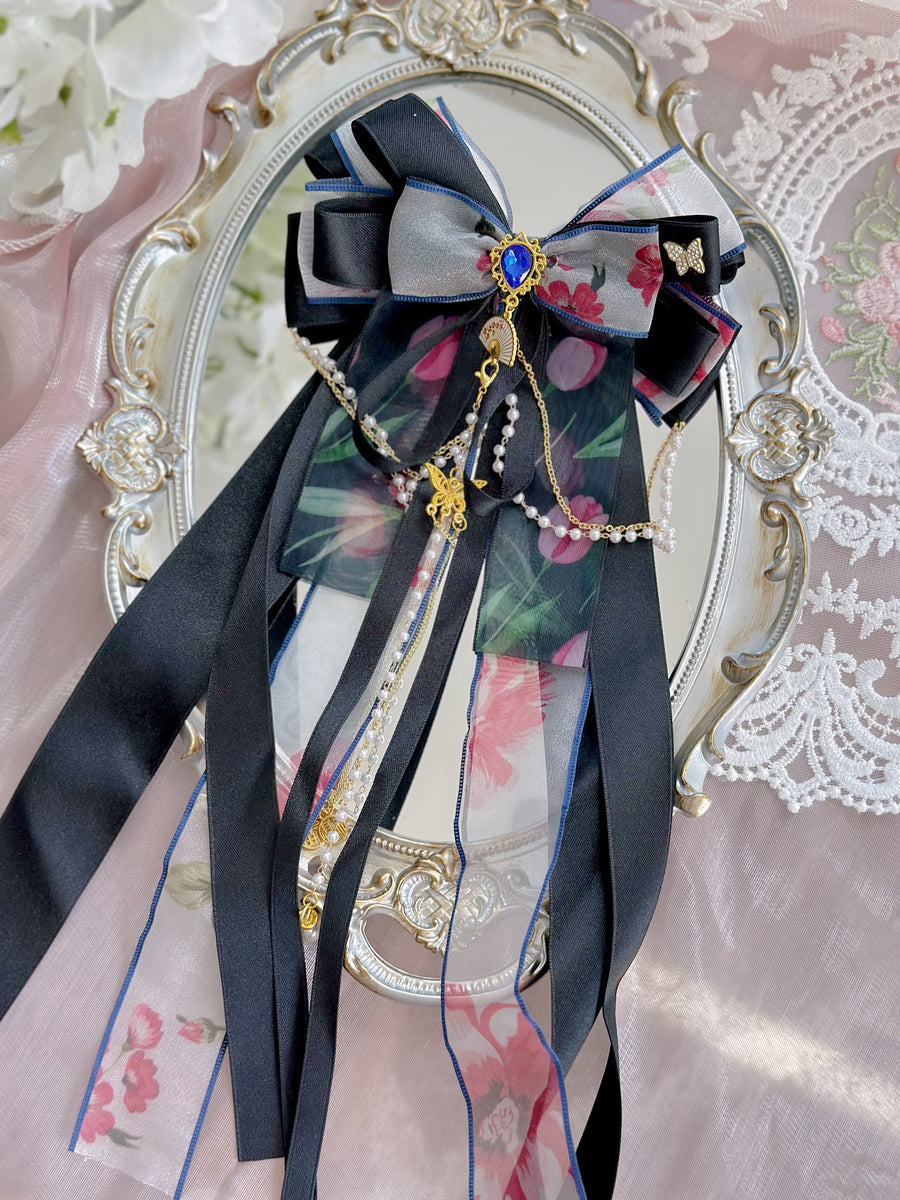 Black bow flower streamers
